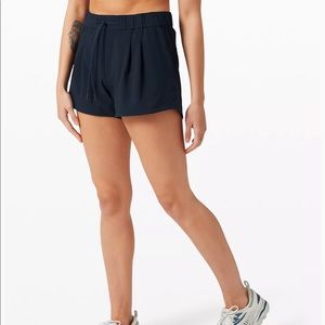 Lululemon Stroll at Sundown Short 3" Navy